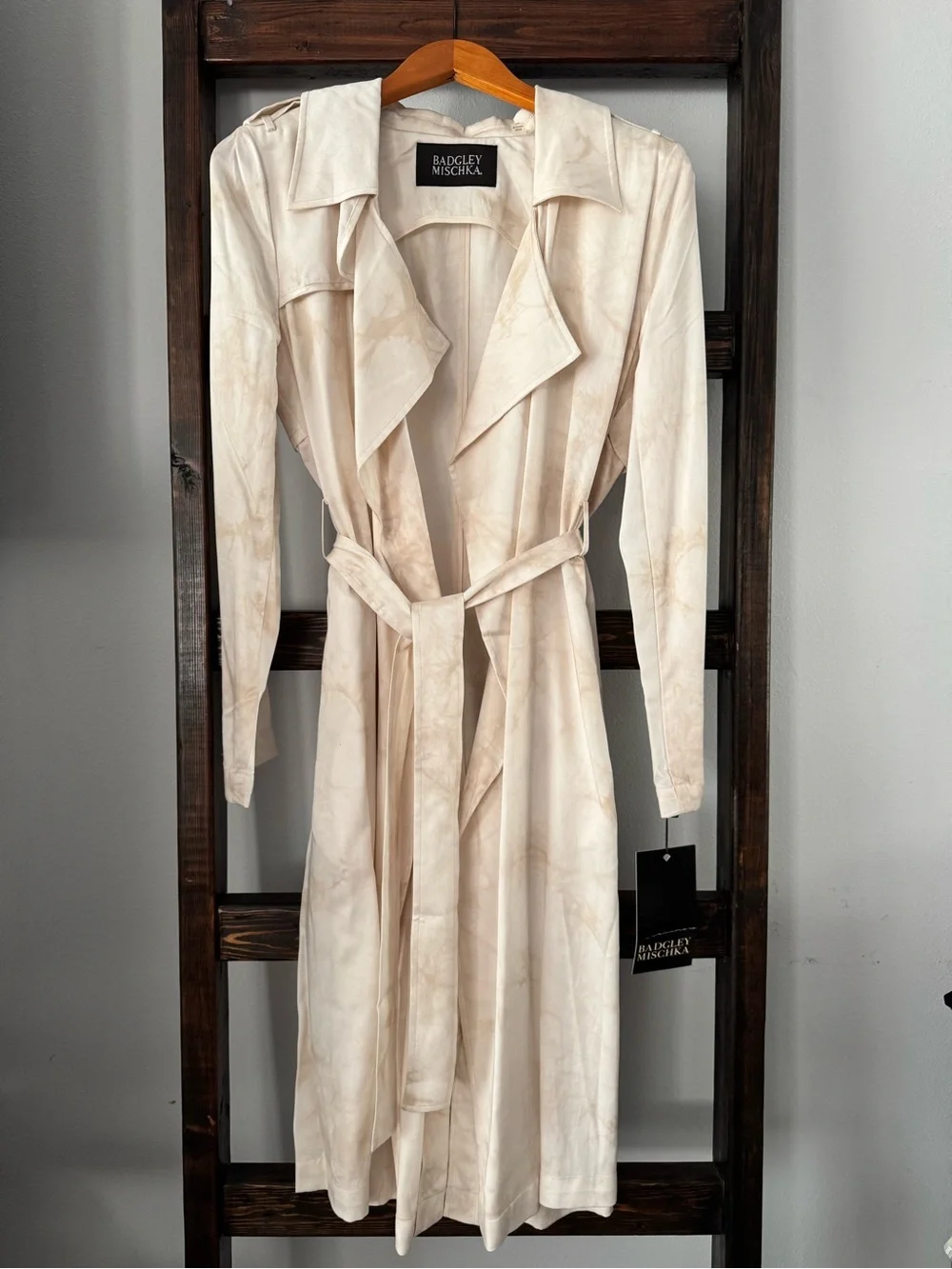 NWT Badgley Mischka White/Beige Tie Dye Trench Coat Lyocell Belted Duster Size S